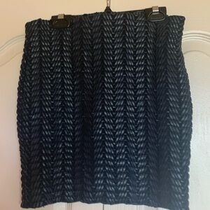 GUESS bodycon skirt, bought it at Guess boutique. Vintage.